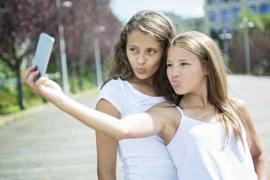How Taking Selfies Can Take You Out Of The Moment How Taking Selfies Can Take You Out Of The Moment