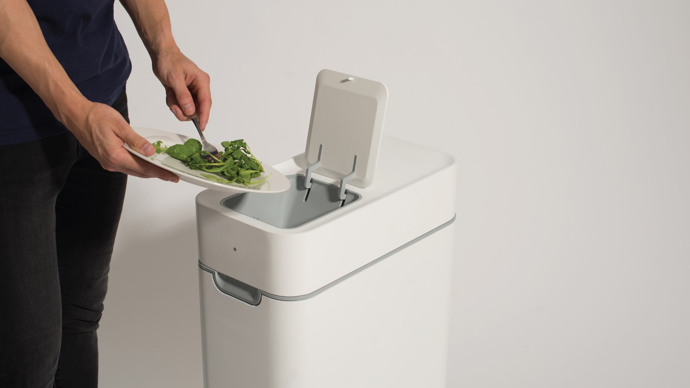 The Average American Household Wastes $1,866 Of Food Per Year The Average American Household Wastes $1,866 Of Food Per Year