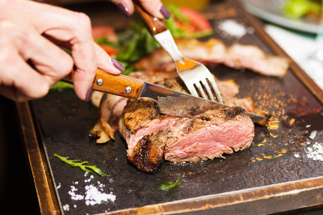 The Risks of Eating Too Much Protein jzt3fr35