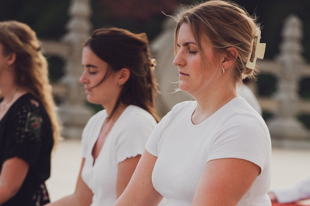 Finding Courage, Clarity and Peace in the Coming Year women meditating