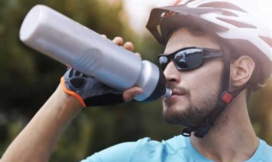 Beware Soft Plastic Bottles As They Put Over 400 Chemicals Into Water dangers soft plastic bottles 2 17